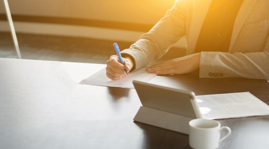 Beperkende voorwaarden bij commercialisering van multimediaverzekerings-overeenkomsten